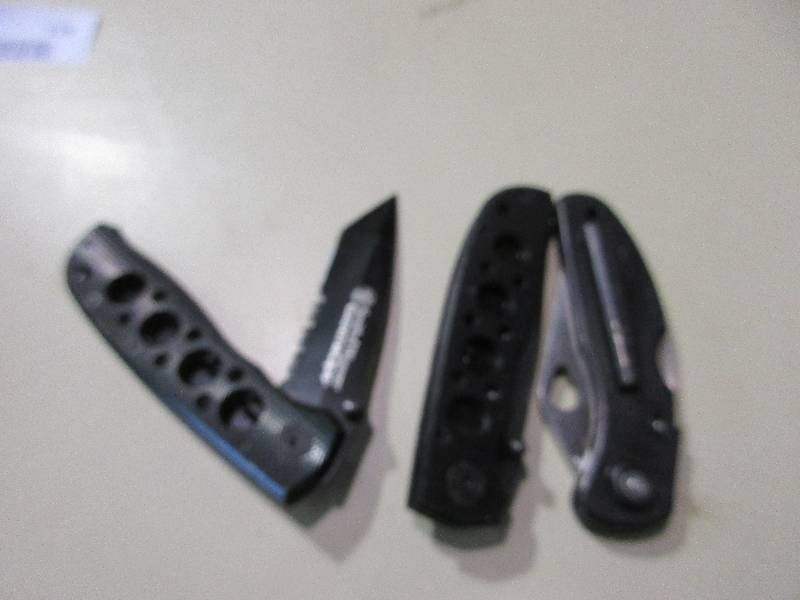 3 Buck Knives