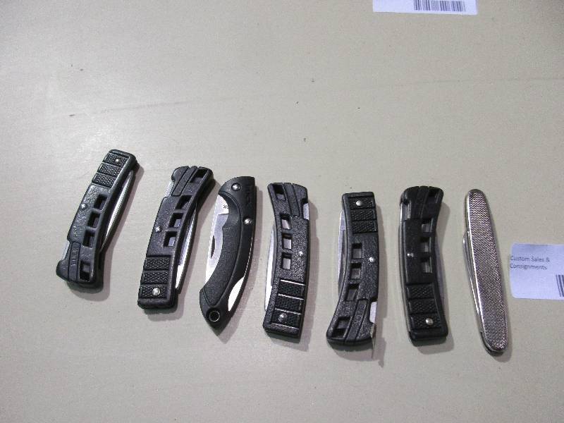 small Buck Knives