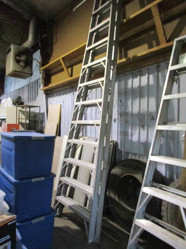 Step ladder