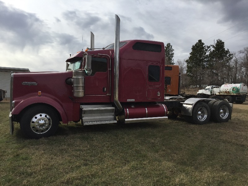 2005 Kenworth W 900