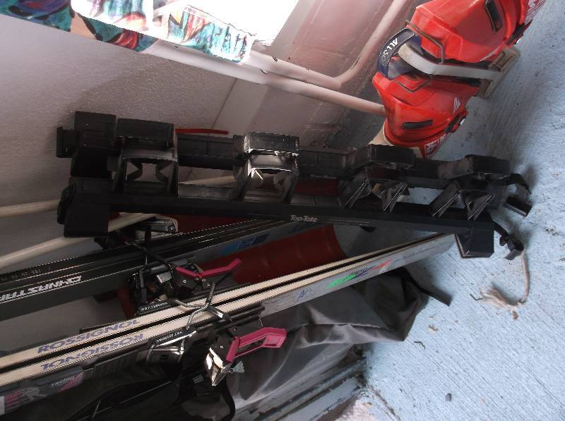 Skis