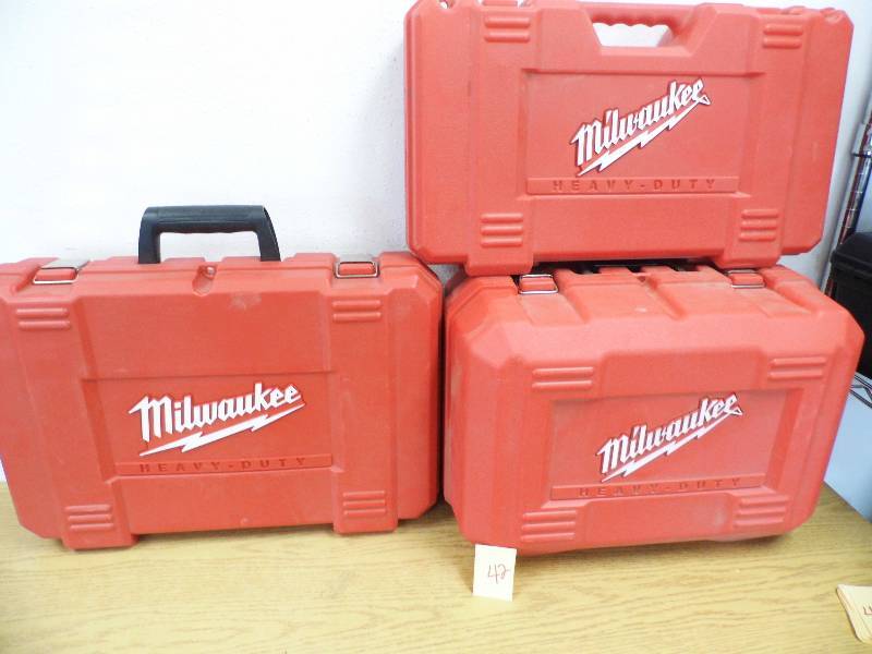 lot 42 image: 3 Milwaukee Tool Cases