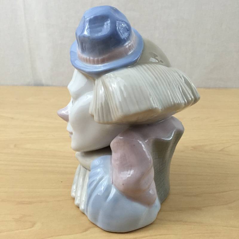 VINTAGE PORCELAIN CLOWN FIGURINE MEICO SAD PIERROT HEAD LLADRO STYLE