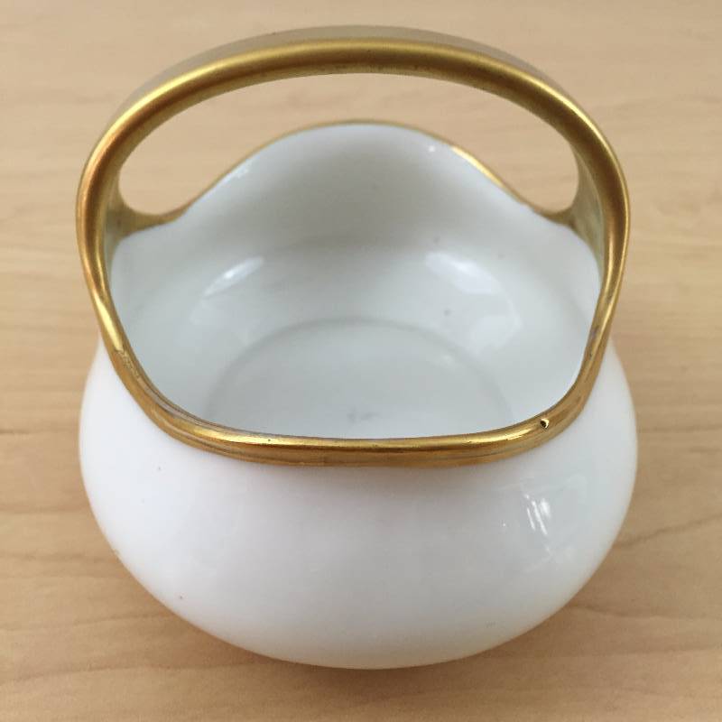 Lovely & RARE Vintage Theodore Haviland Limoges France Small Porcelain Floral basket Gold Trim - No Chips