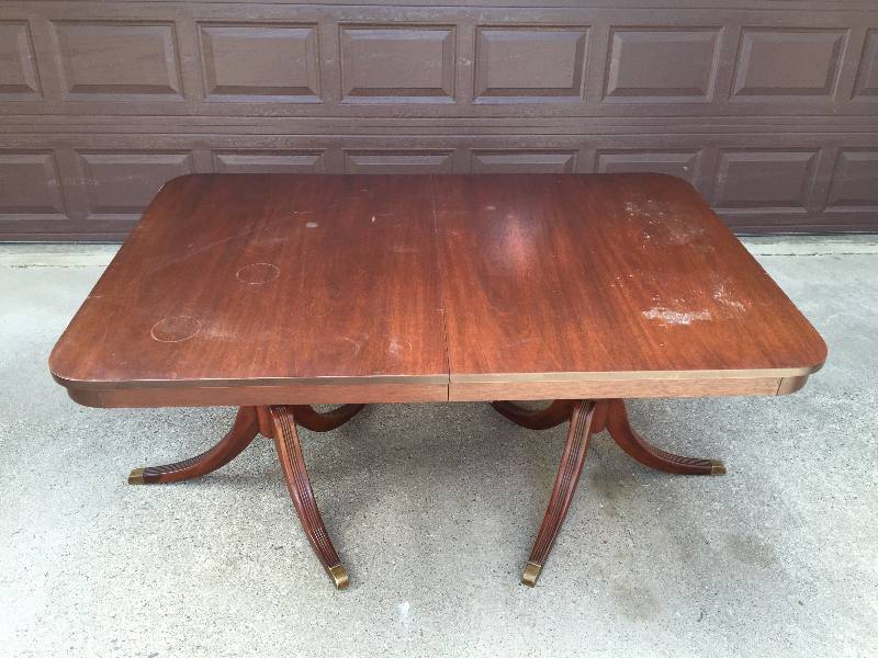 Vintage Duncan Phyfe Style Wood Dining Table 60x40x30.5 - It is beautiful but the Top needs resurfacing - there is a crack in one of the legs and one of the legs is missing a brass foot.