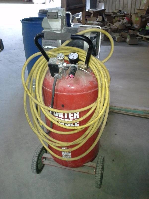 lot 374 image: Air Compressor