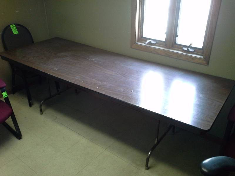 lot 480 image: Buffet Table