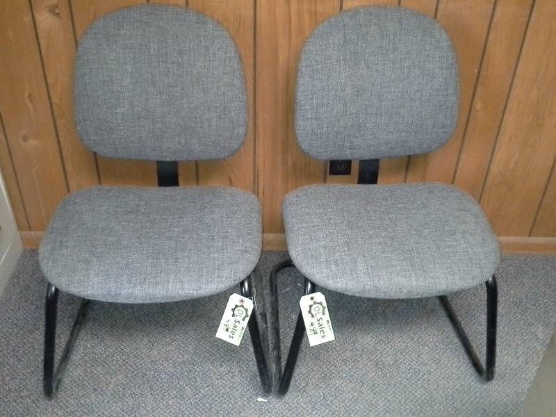lot 489 image: Office Chairs