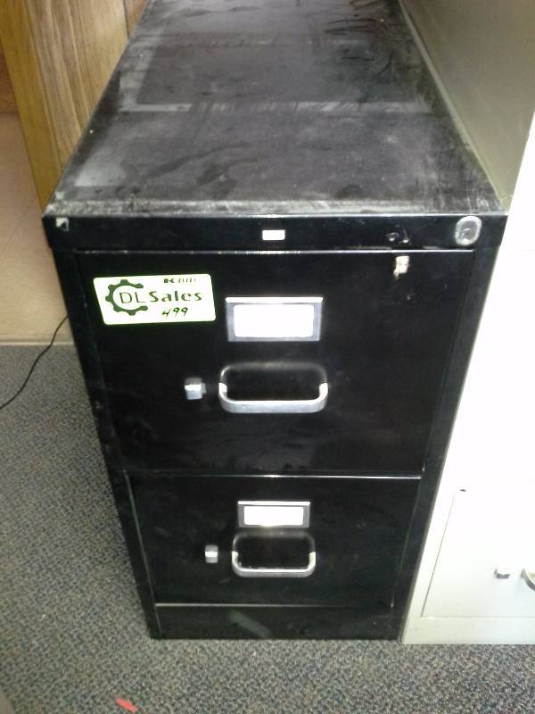 lot 499 image: File Cabinet