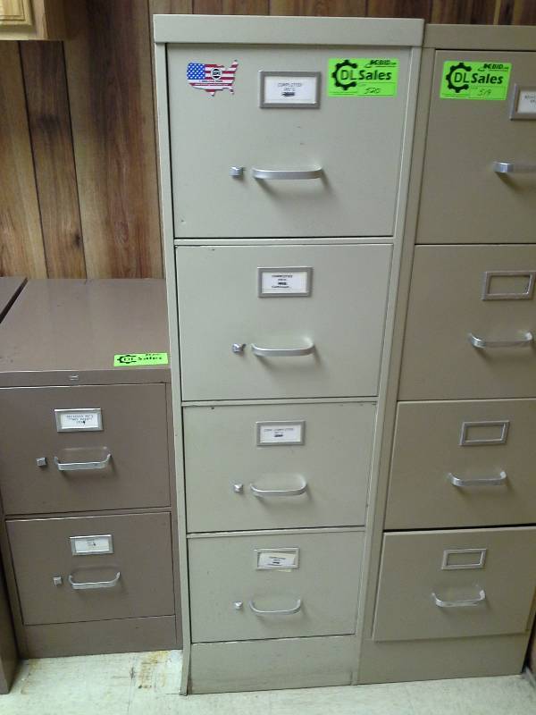 lot 520 image: File Cabinet