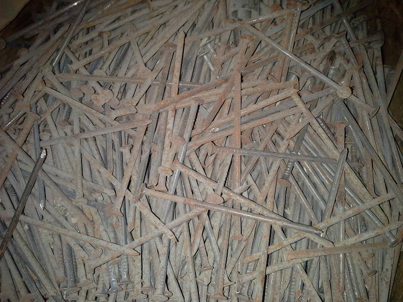 lot 122 image: Nails