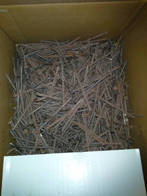 lot 125 image: Nails