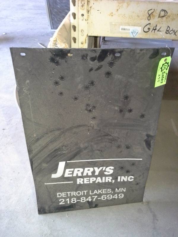 lot 255 image: Mud Flap