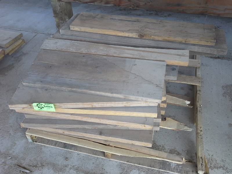 lot 387 image: Wood Decking for Pallet Racking