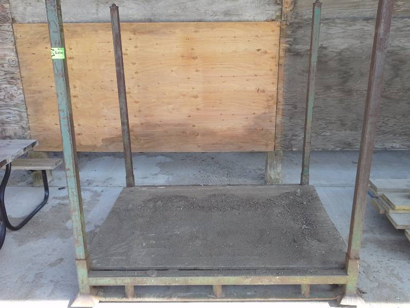 lot 467 image: Metal Storage Rack
