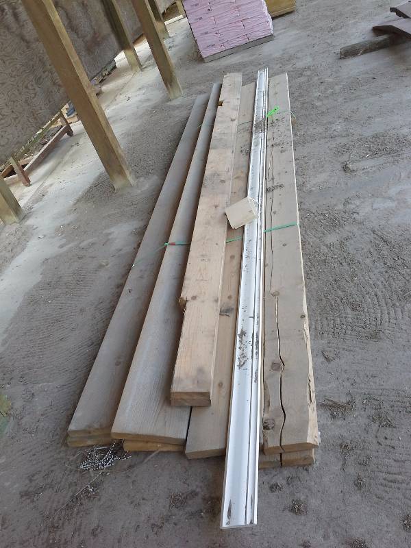 lot 332 image: Lumber