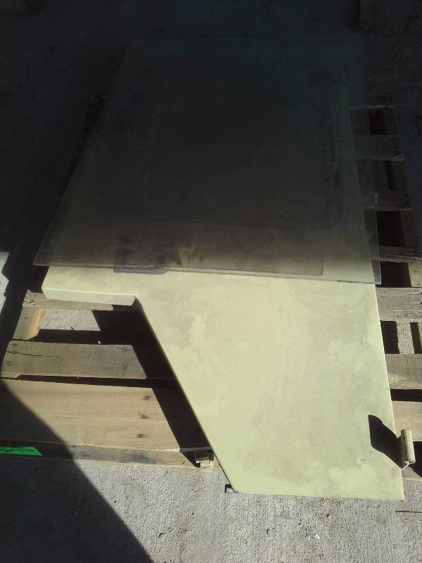 lot 366 image: Door