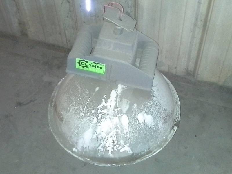 lot 3 image: High Bay Light