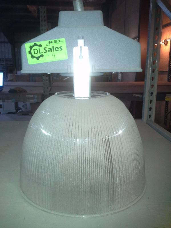 lot 4 image: High Bay Light
