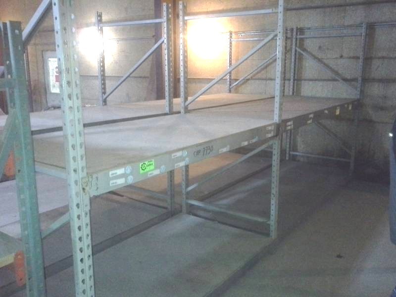 lot 5 image: Pallet Racking