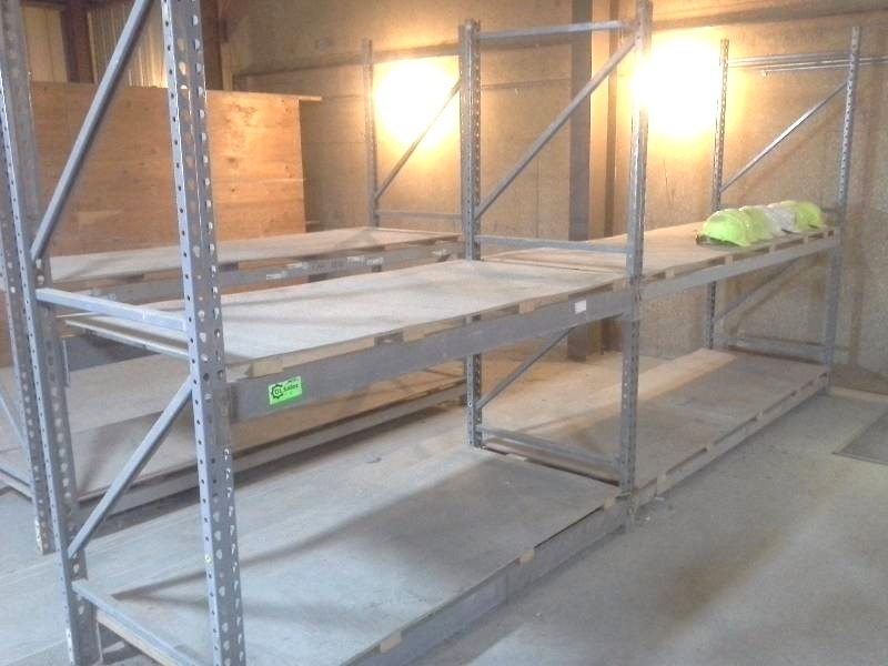 lot 8 image: Pallet Racking
