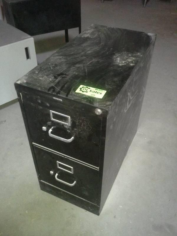 lot 25 image: 2 Drawer Fileing Cabinet