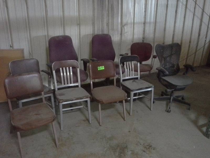 lot 30 image: Office Chairs