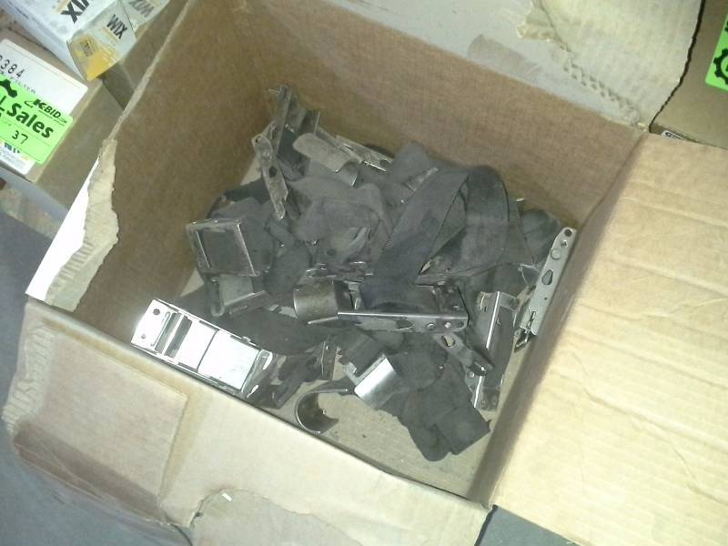 lot 33 image: Straps