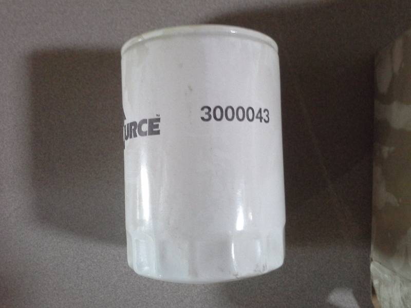 lot 39 image: Oil Filters