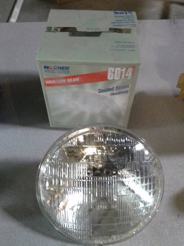 lot 44 image: Wagner sealed HiLow beam headlamp