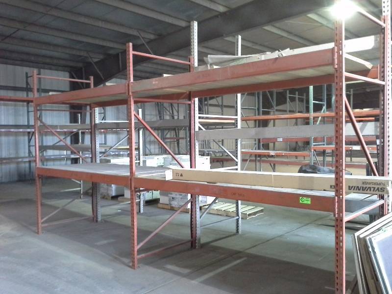 lot 50 image: Pallet Racking