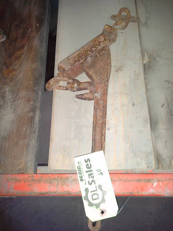 lot 60 image: Load Binder