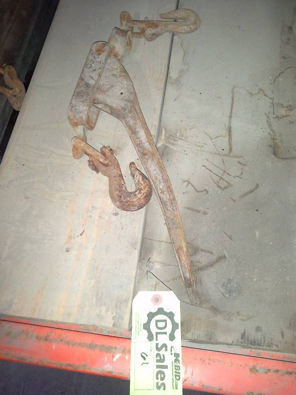 lot 61 image: Load Binder