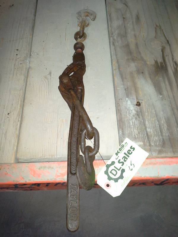 lot 65 image: Load Binder