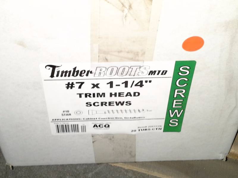 lot 185 image: Trim Head Screws