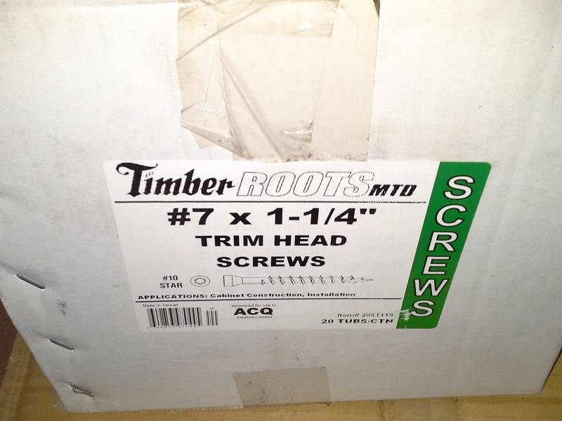 lot 186 image: Trim Head Screws