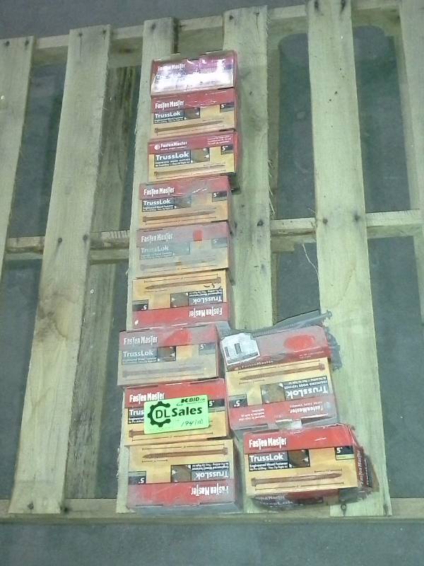 lot 194 image: Wood Screws