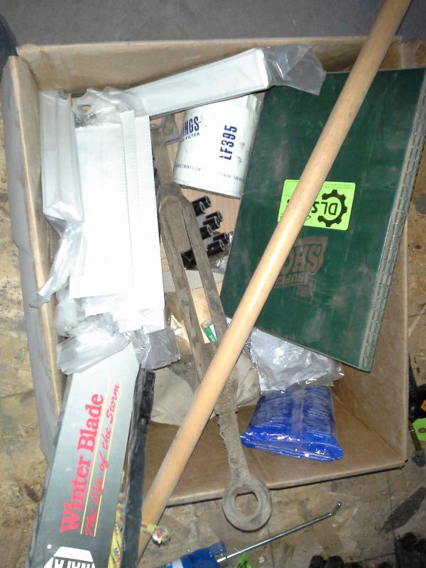 lot 93 image: Grab Bag