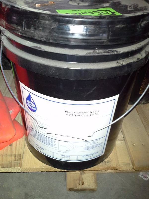 lot 96 image: Lubricant