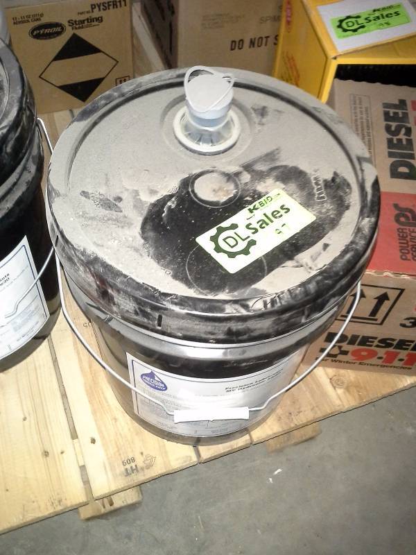 lot 97 image: Lubricant