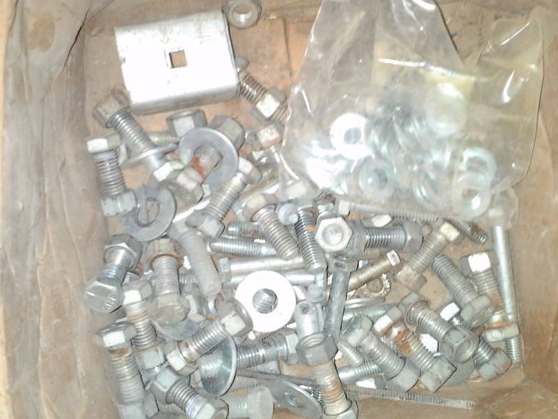 lot 111 image: Miscellaneous Bolts, Nuts and Washers