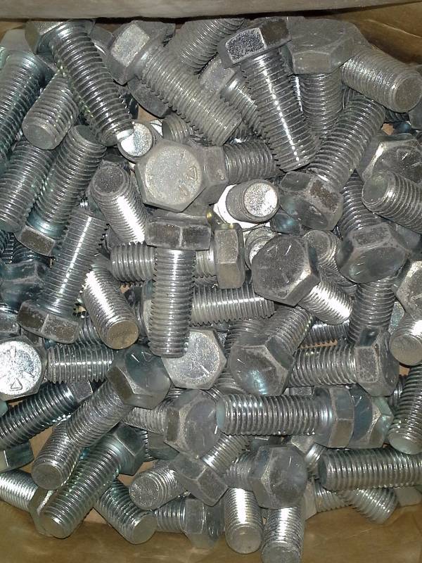 lot 115 image: Box of Bolts