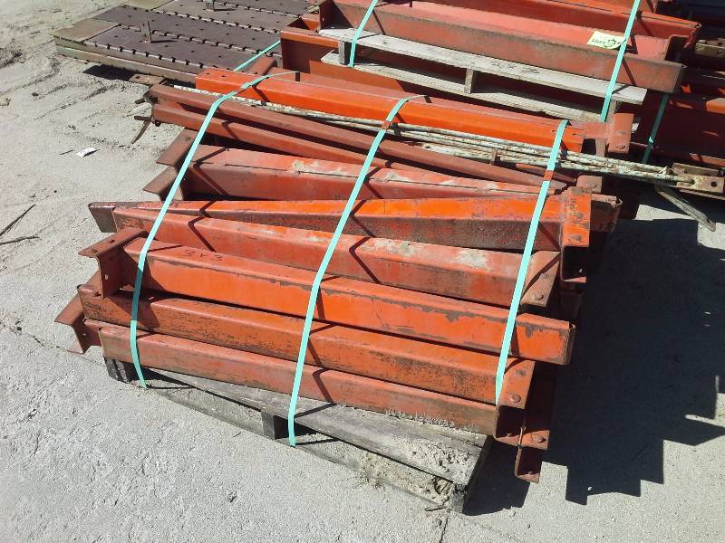 lot 317 image: Pallet Racking