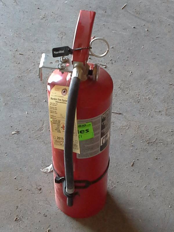 lot 451 image: Medium Sized Fire Extinguisher