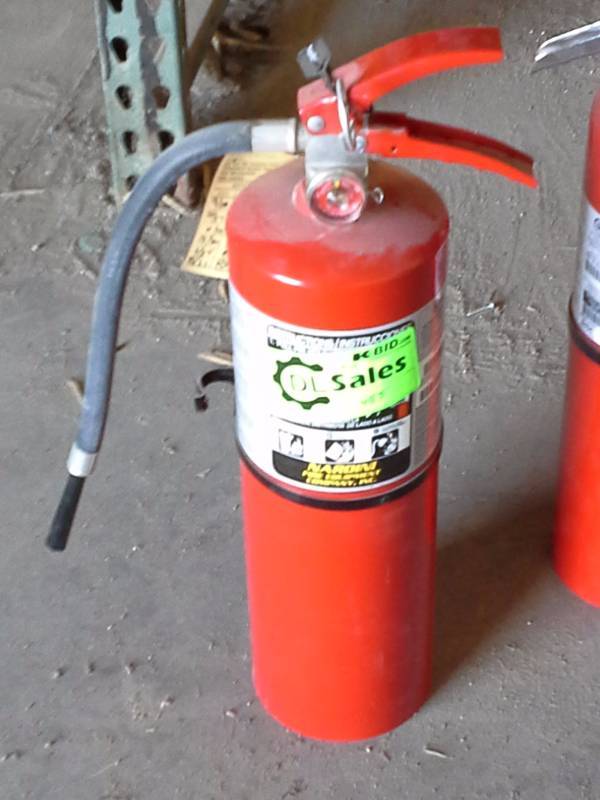 lot 455 image: Medium Sized Fire Extinguisher