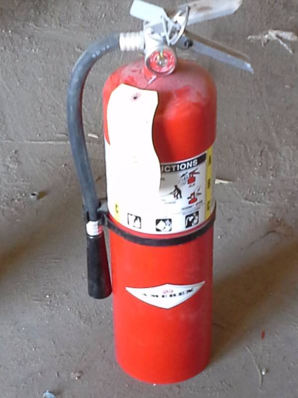 lot 456 image: Medium Sized Fire Extinguisher