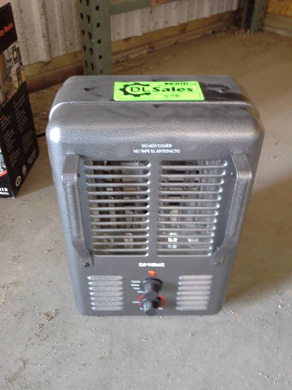 lot 556 image: Portable Heater