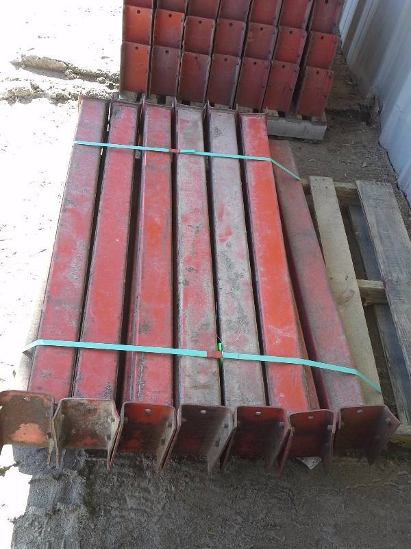 lot 393 image: Pallet of Cantilever Arms