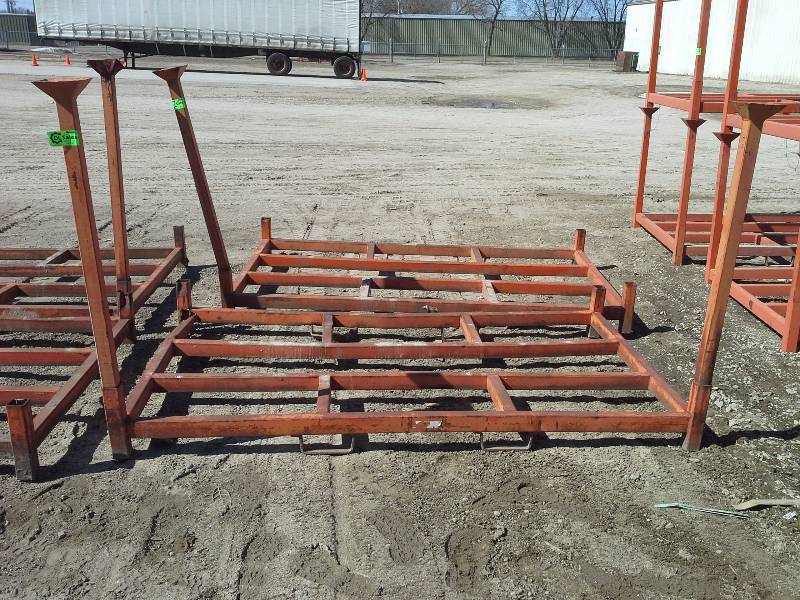 lot 437 image: Metal Storage Rack