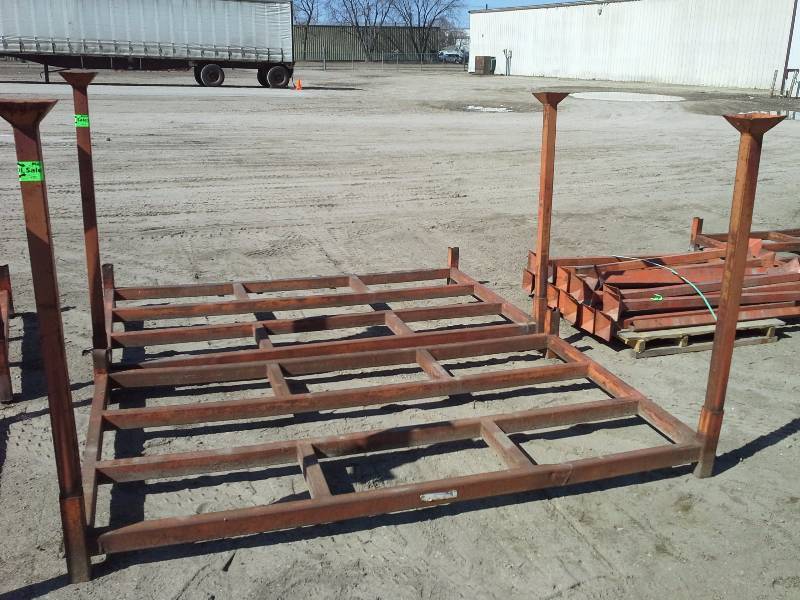 lot 432 image: Metal Storage Rack